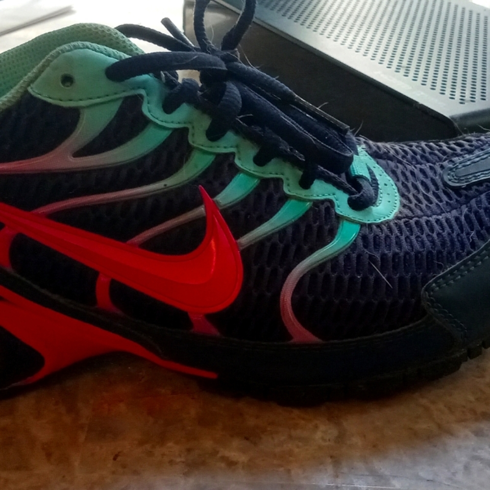 Nike women's size 9 1/2 wore twice
